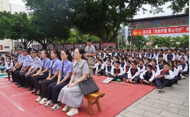 宾川县检察院：深化综合履职 推动未成年人违法犯罪、侵害未成年人犯罪“双下降”